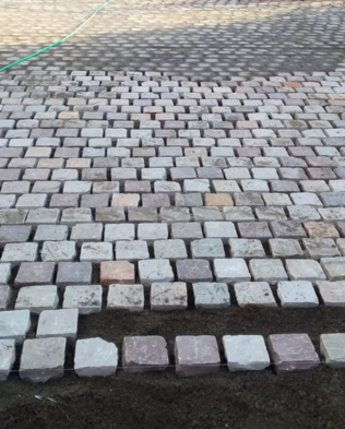 270-316X393_INTERIOR-LEFT-2-Acadian-Black